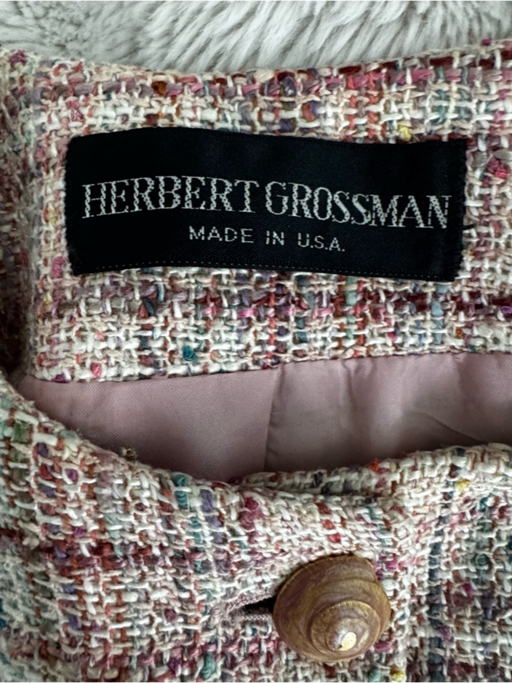 Classic Pink Tweed Button-Front Jacket - Picture 3 of 5